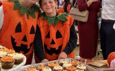 At a School Fall Fair, a Woman’s Ex-Husband’s New Girlfriend Teased Her Appearance – Then Their Son Took the Microphone, and What He Did Made the Girlfriend Say, ‘Make Him Stop!’
